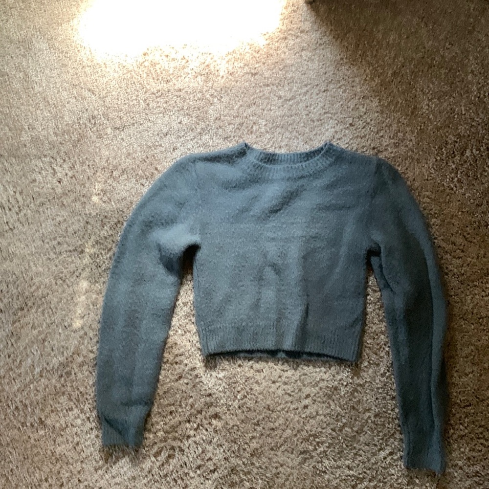 Urban outfitters crop sweater